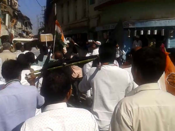 ગુજરાતમાં ઠેર ઠેર કોંગ્રેસની આક્રમક રેલી