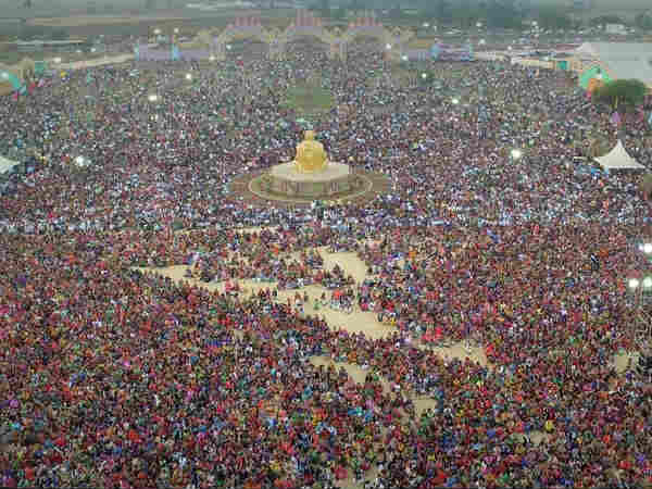 સુરતમાં હરિભક્તો ઊભુ કર્યું મીની નગર