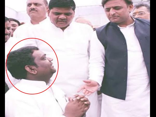 અહીં વાંચો