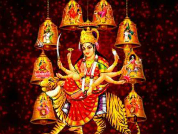 આભૂષણો પહેરાવવા