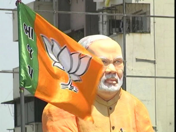 પ્રતિમા પૂરી થાય એ પહેલાં તો...