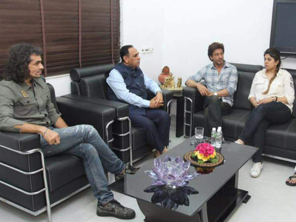 CM vijay rupani SRK CM vijay rupani SRK