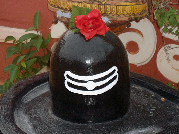 દૂઘ અને ગંગાજળ