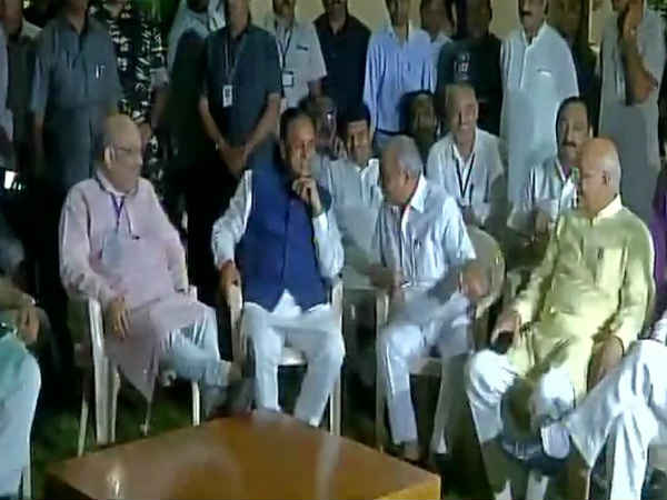 શાહ અને ઇરાની
