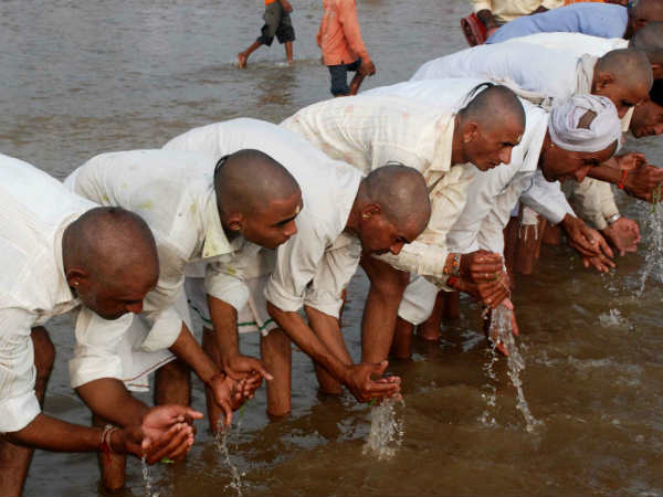 પિતૃઓના શ્રાદ્ધમાં દૂઘ, દહીં, ઘી