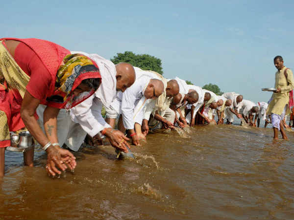 આ રીતે કરવું પિંડદાન