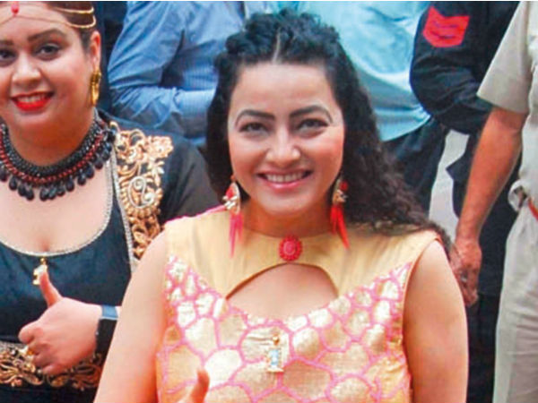 પોલીસની થિયરીમાં પણ ગુંચવાડો