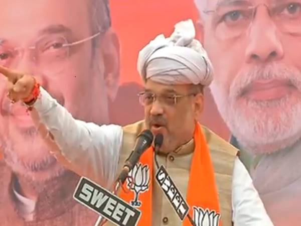 કોંગ્રેસ પર ચારેબાજુથી હુમલો