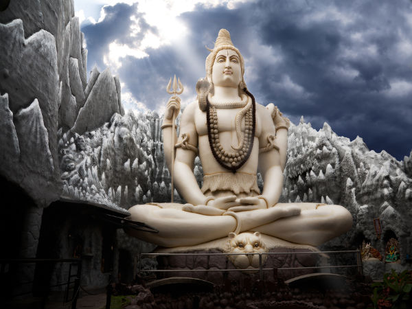 ભગવાન શિવને દૂઘ