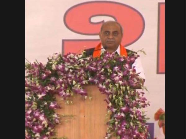 નિતિન પટેલ