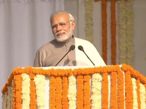 મેટ્રોની કામગીરી ચાલી રહી છે પુરજોશમાં