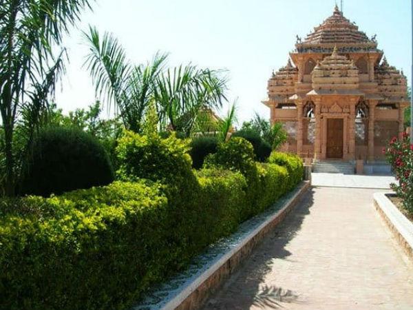 250 વર્ષ જૂનું મંદિર