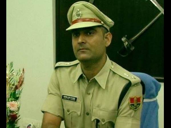 વર્ષ 2013 દરમિયાન લાંબા ને કેસ મળ્યો હતો