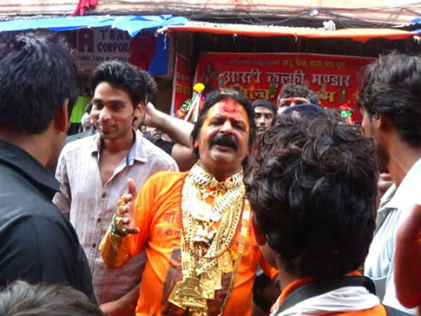 આ રીતે થયી ગોલ્ડન બાબાને શંકા