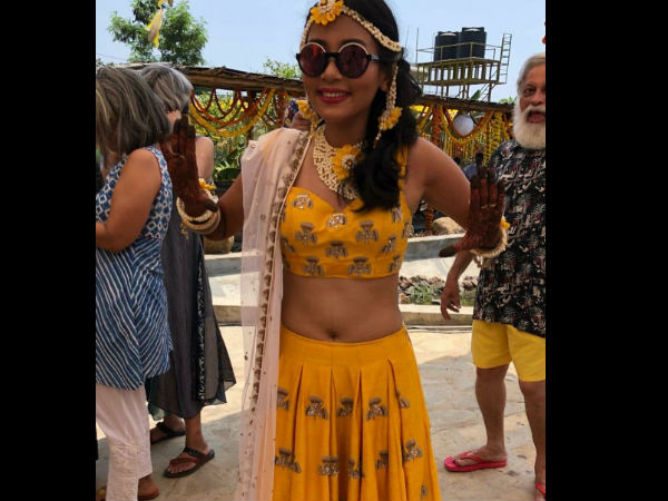 સુંદર બ્રાઈડ