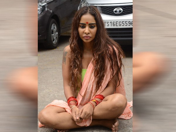 ફિલ્મમાં રોલ આપવાના નામ પર શોષણ