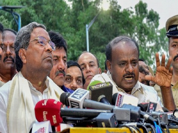 ધારાસભ્યોને લલચાવવાની રણનીતિ