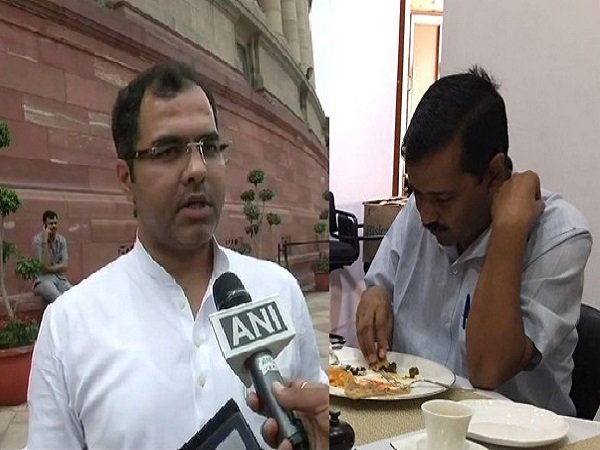 કેજરીવાલને બેશરમ નેતાનો ઓસ્કર એવોર્ડ