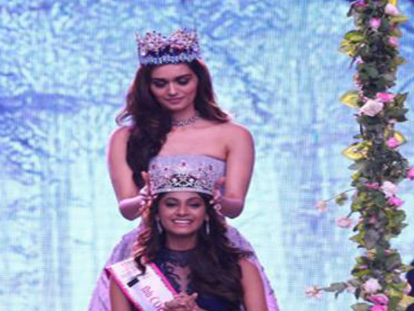 મિસ વર્લ્ડ 2017 માનુષી છિલ્લરે અનુકૃતિને તાજ પહેરાવ્યો
