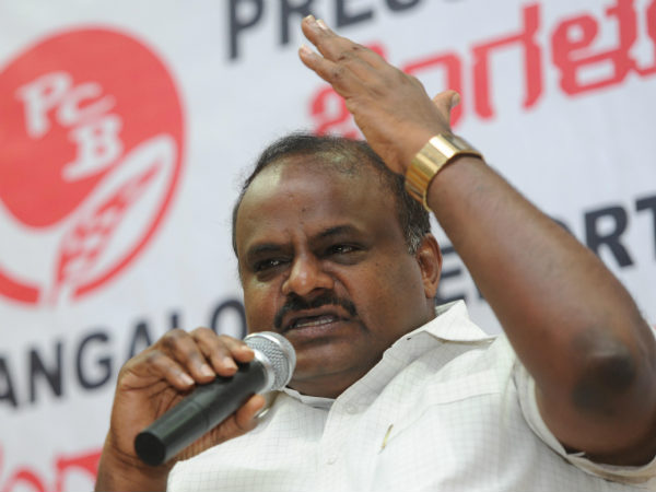 બજેટને કારણે બંને પક્ષ સામસામે