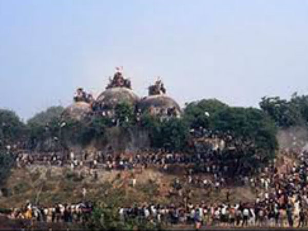 સ્વ.નેતા અશોક સિંઘલ અને મહંત અવૈદ્યનાથ