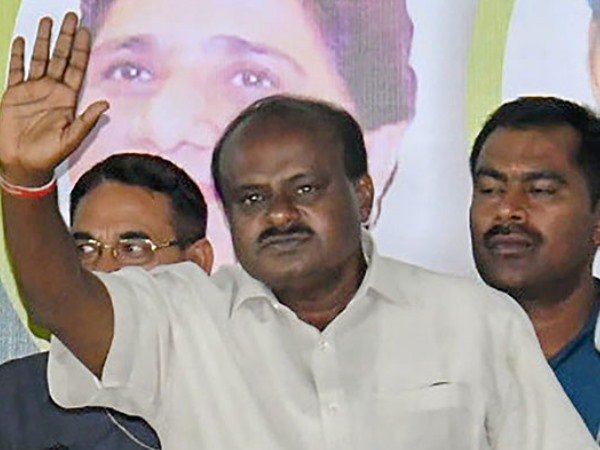 મીડિયા પર સાધ્યુ નિશાન