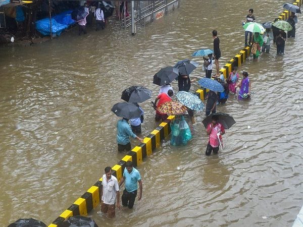 મુંબઈના લોકોને થોડી રાહત મળી