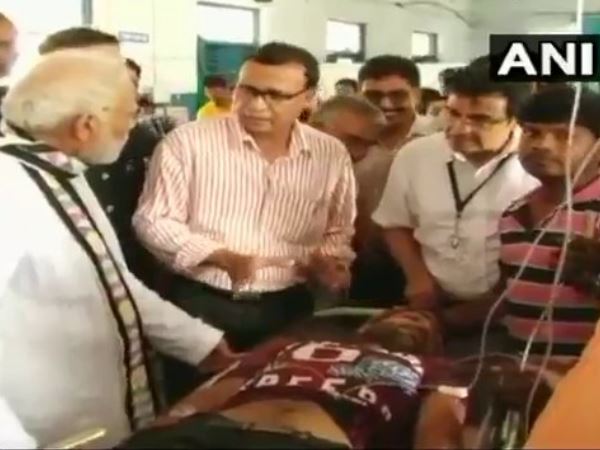 પીએમ મોદીની રેલી દરમિયાન ટેન્ટ પડ્યો