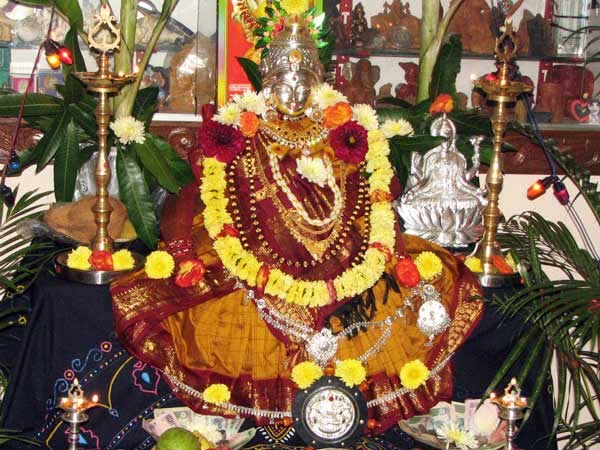 આવી રીતે કરો પૂજા