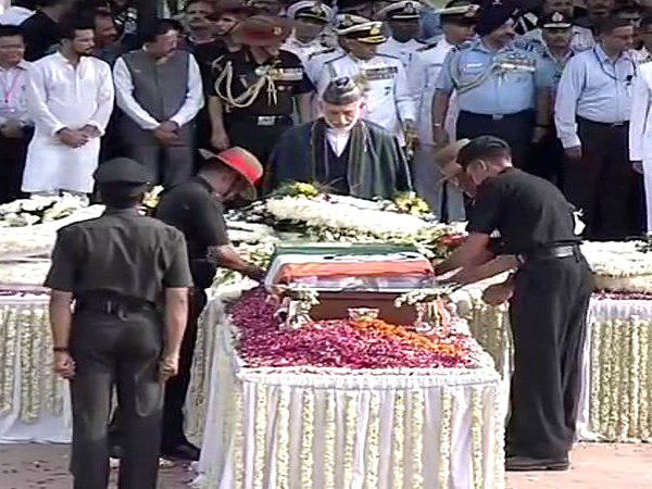 1983 માં વાજપેયીની મંજૂરી બાદ થયા નમિતાના લગ્ન