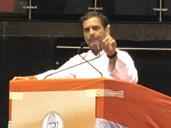 મહિલાઓને મળે સંગઠનમાં 50 ટકા ભાગીદારી