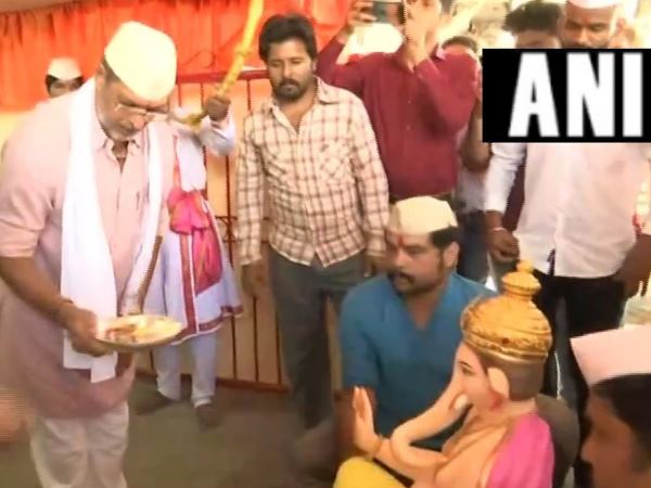 નાના પાટેકરે કરી એકદન્તની પૂજા