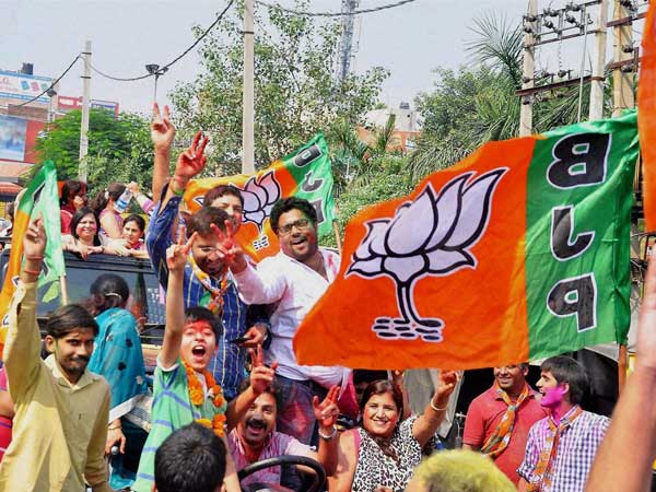ઇવીએમ મશીન 15 વર્ષ સુધી કામ કરી શકે
