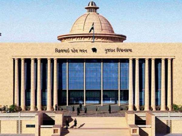 સરકારને બંને મોરચે ઘેરવાની રણનીતિ