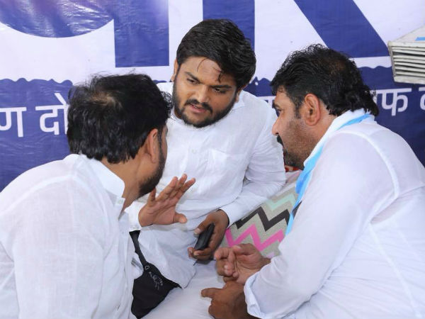 હાર્દિકના ઉપવાસને રાજકીય સ્ટંટમાં ખપાવવાનો ભાજપનો પ્રયાસ