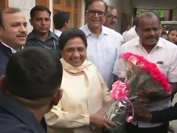 ડીંગ ઝીંકતા કોંગ્રેસી નેતાઓને સંદેશ