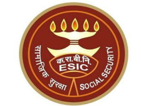 અટલ બિમિત વ્યક્તિ કલ્યાણ યોજનાની શરૂઆત