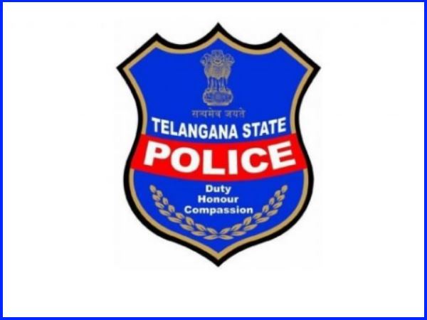પિતાએ સીનિયર દીકરીને સલ્યૂટ કર્યું