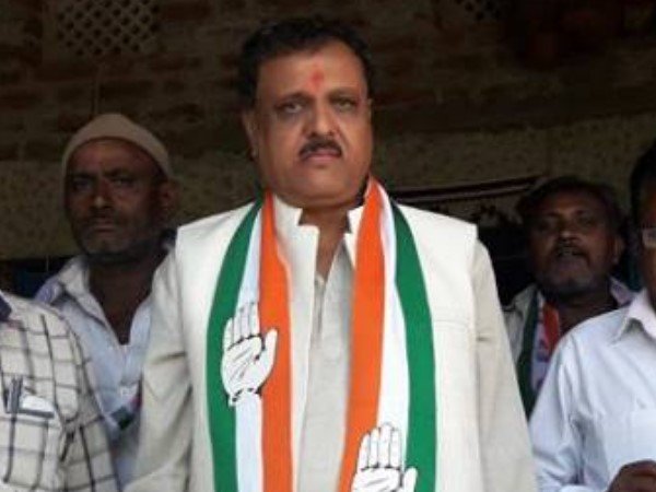 એક પોલિસકર્મી, એક પોલિસકર્મી હોય છે