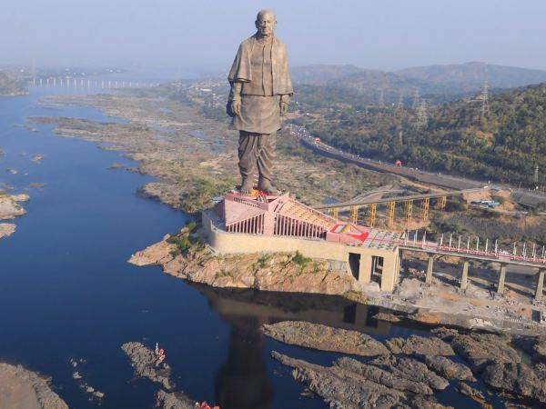 પરિવારના બધા લોકો માટે વીઆઈપી પાસની વ્યવસ્થા