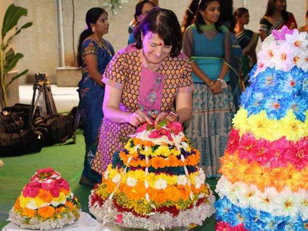 બતુકમ્મા ઉત્સવ આંધ્રપ્રદેશ