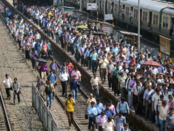 મિત્રો સાથે ગુજરાત ભાગી ગયો હતો