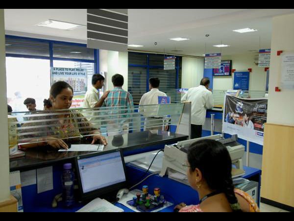 જીએસટી હેઠળ બેન્કોને નોટિસ મળી હતી