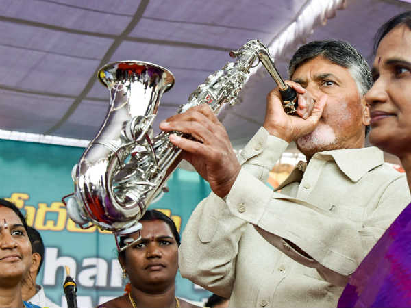 બીજા રાજ્યો વચ્ચે સ્પર્ધા ચાલી