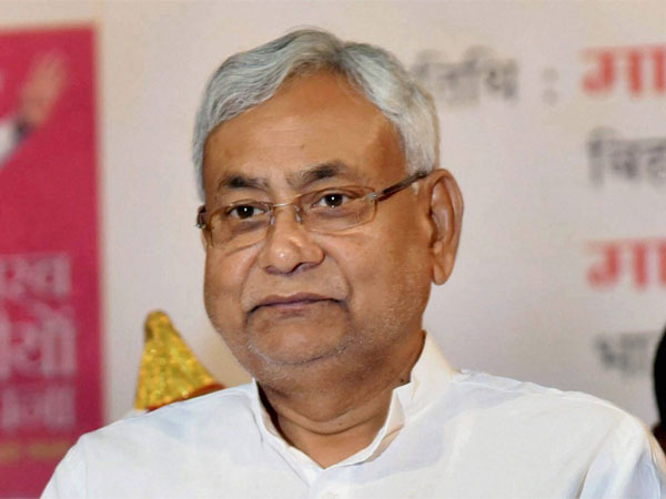 ‘નીચ' વાળા નિવેદન પર માફી માંગે નીતિશકુમાર