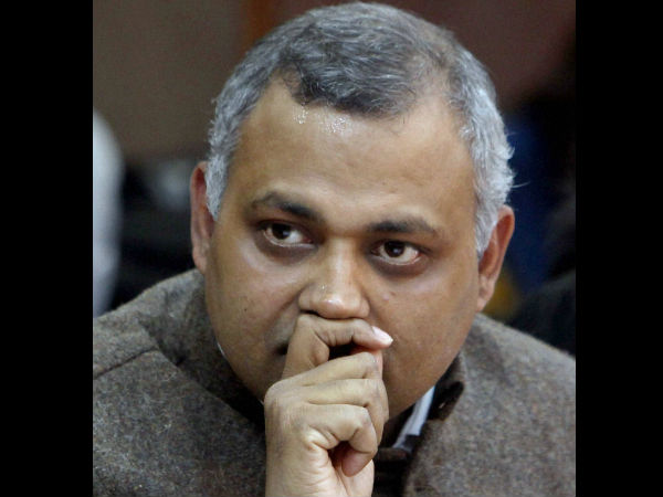 મહિલા એંકરને જોઈ લેવાની ધમકી