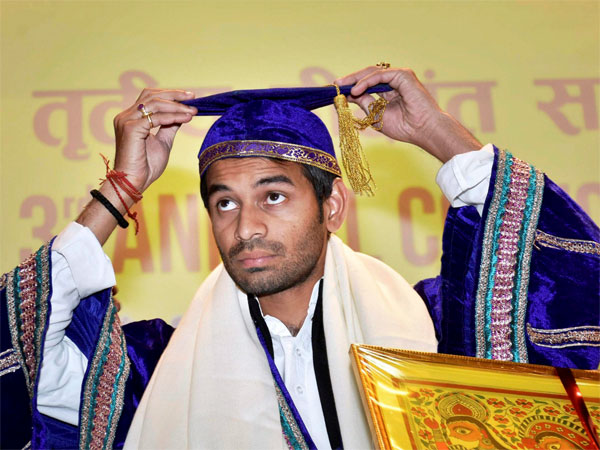 ‘ક્યા કરે, મર જાએ હમ કિ ફાંસી લગા લે?'