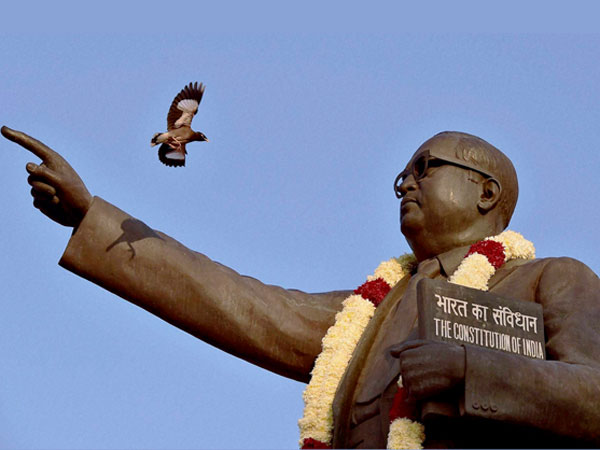સંવિધાન નિર્માણ