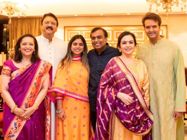 અજય પીરામલ અને સ્વાતિ પીરામલ