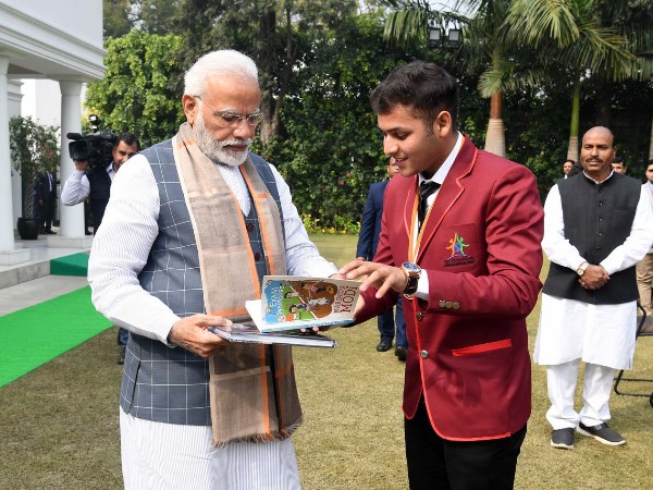 દર સન્ડે 10 છોડ રોપવાનું કામ